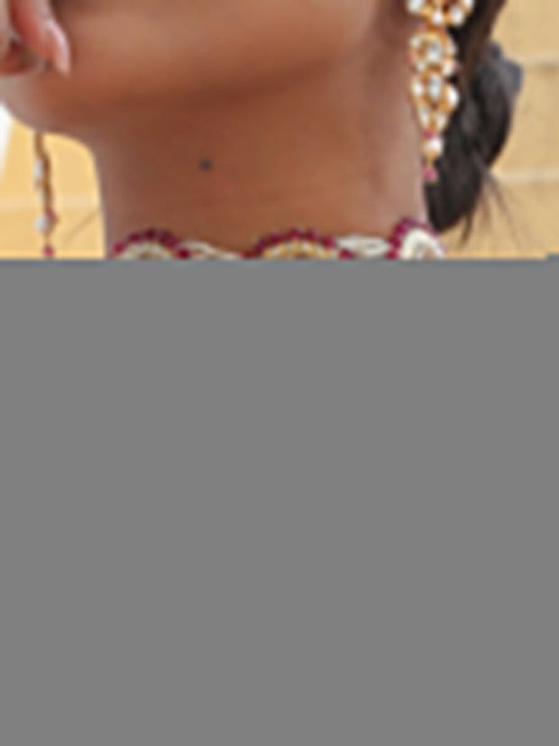 Ruhani Choker