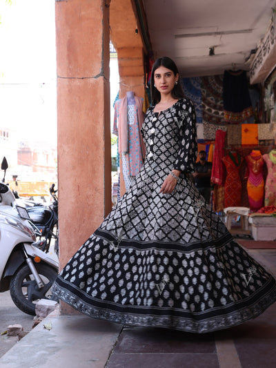 Black and White Vasansi Silk Printed Gown